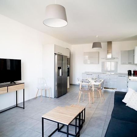 Appartement T4 Vue Mer Proche Gare Et Centre Ville Ajaccio  Exterior photo